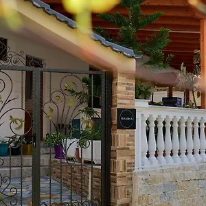 Jon'a Apartamento Sarandë